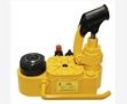 點(diǎn)擊查看詳細(xì)信息<br>標(biāo)題：YQ-88B型高鐵液壓起道器 閱讀次數(shù)：2130