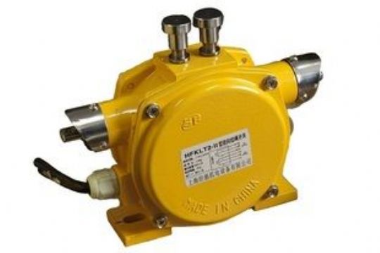 點擊查看詳細信息<br>標題：SL-3雙向拉繩開關(guān) 閱讀次數(shù)：1766