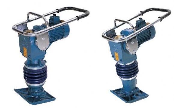 點擊查看詳細(xì)信息<br>標(biāo)題： HCD70/80型振動沖擊夯 閱讀次數(shù)：2370