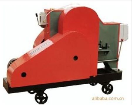 點擊查看詳細(xì)信息<br>標(biāo)題：180型槽鋼切斷機(jī) 閱讀次數(shù)：1928