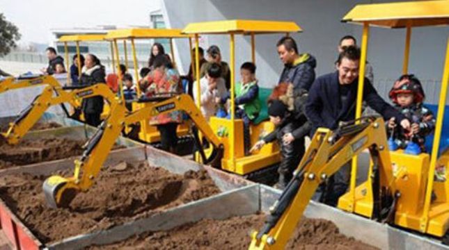 點(diǎn)擊查看詳細(xì)信息<br>標(biāo)題：游樂(lè)挖掘機(jī)價(jià)格優(yōu)惠 閱讀次數(shù)：2226