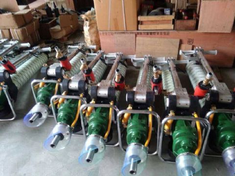 點(diǎn)擊查看詳細(xì)信息<br>標(biāo)題：MQT-130/2.8型氣動(dòng)錨桿鉆機(jī)15898635797 0537-3202711 閱讀次數(shù)：2580