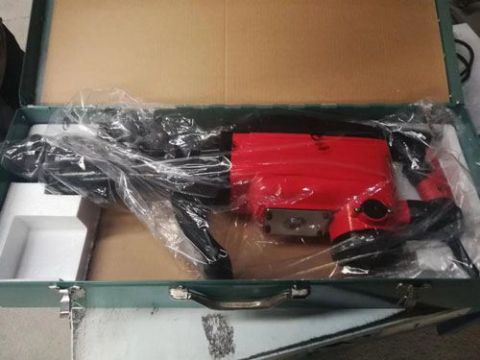 點擊查看詳細(xì)信息<br>標(biāo)題：電鎬 閱讀次數(shù)：2178