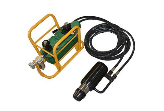 點(diǎn)擊查看詳細(xì)信息<br>標(biāo)題：MQ22-280/40礦用錨索張拉機(jī)具 閱讀次數(shù)：1554